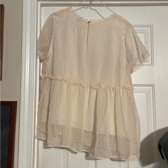 Women’s size M Umgee Floral Embroidered Blouse - Picture 4 of 4